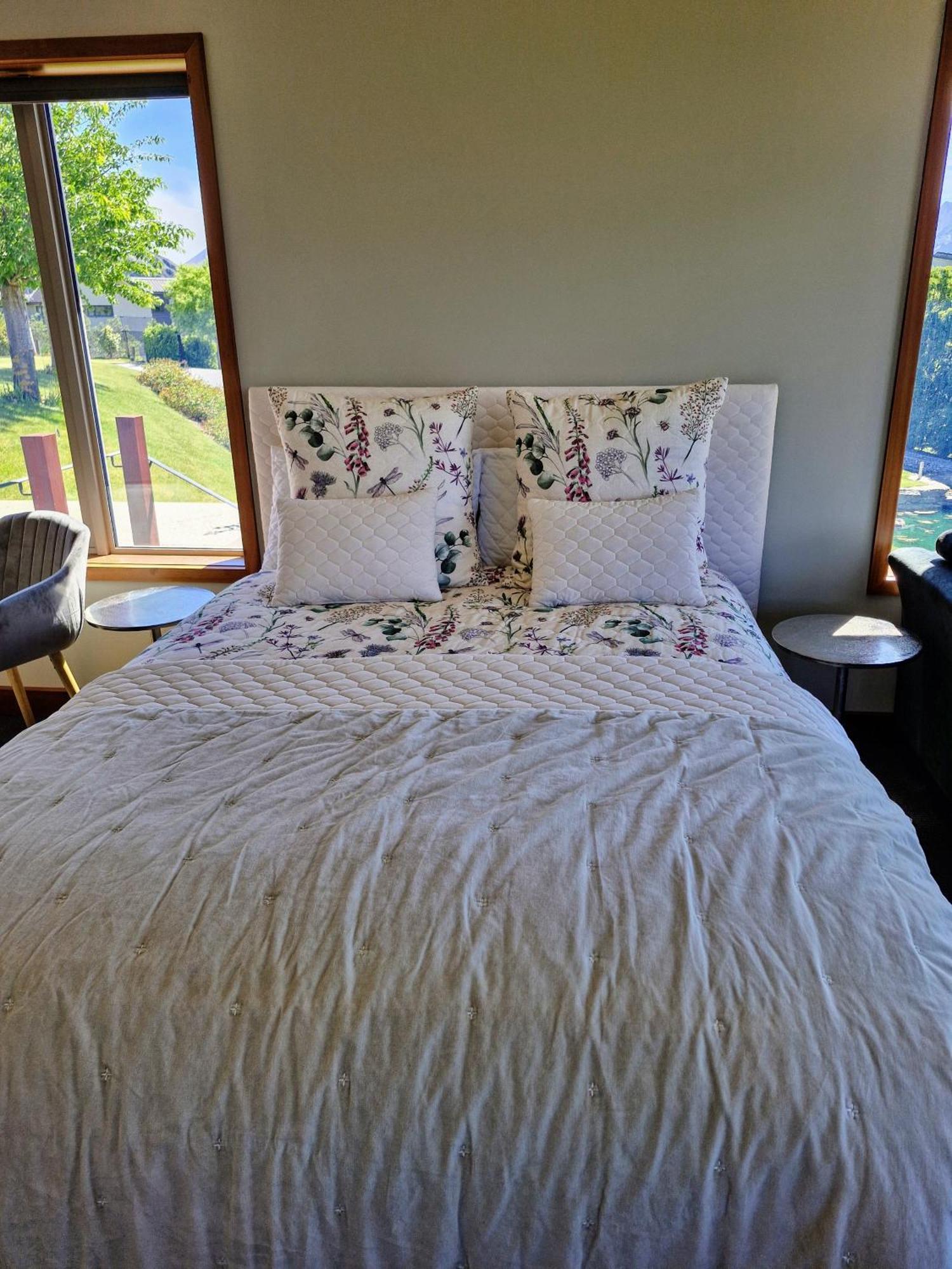 Studio Nestled In Ridgecrest Wanaka Eksteriør billede